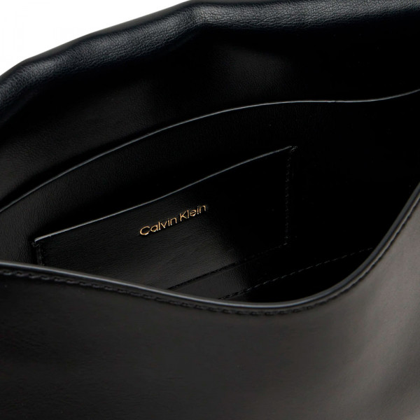sac-a-bandouliere-avec-chaine-et-logo-monogramme