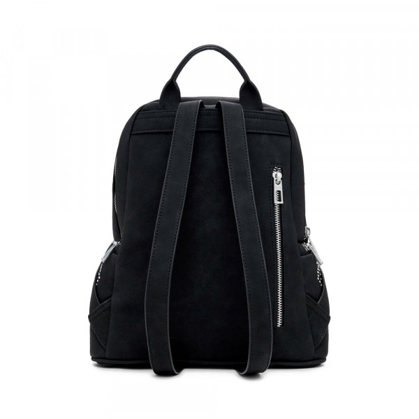 mochila-pequena-com-bolso-cravejado