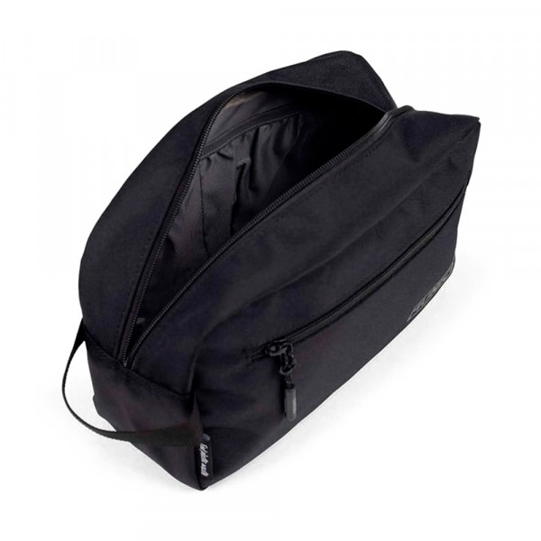 trousse-de-toilette-pour-sports-d-equipe