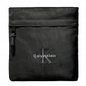 BORSA PIATTA IN NYLON CON LOGO MONOGRAMMA