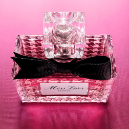 miss-dior-essence-perfume-