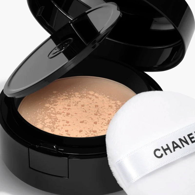 poudre-universelle-libre-loser-puder-mit-naturlichem-finish-reisegrosse