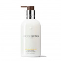Orange & Bergamot Hand Lotion
Lotion pour les mains