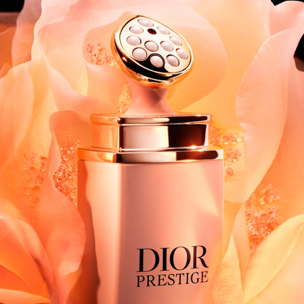 dior-prestige-le-micro-serum-de-rose-yeux-activated-uitzonderlijk-regenererend-micronutrienten-oogcontourserum