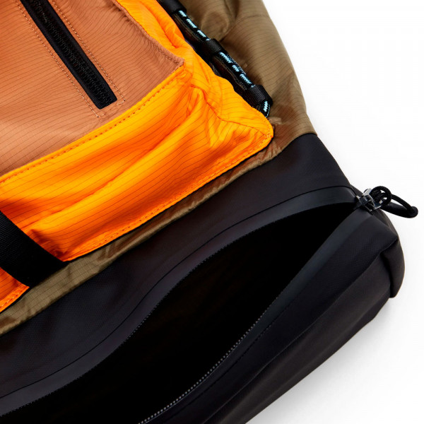mochila-grande-de-nylon