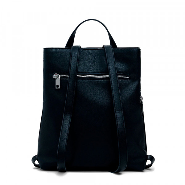 kleiner-rucksack-mit-lochmuster-und-nieten