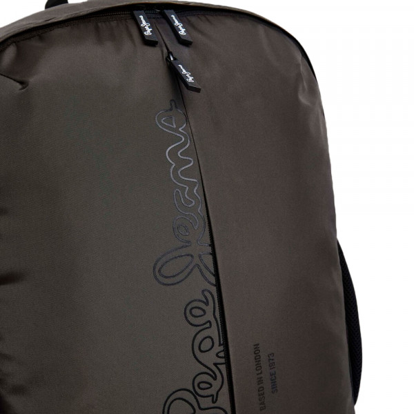 mochila-para-laptop-com-logotipo
