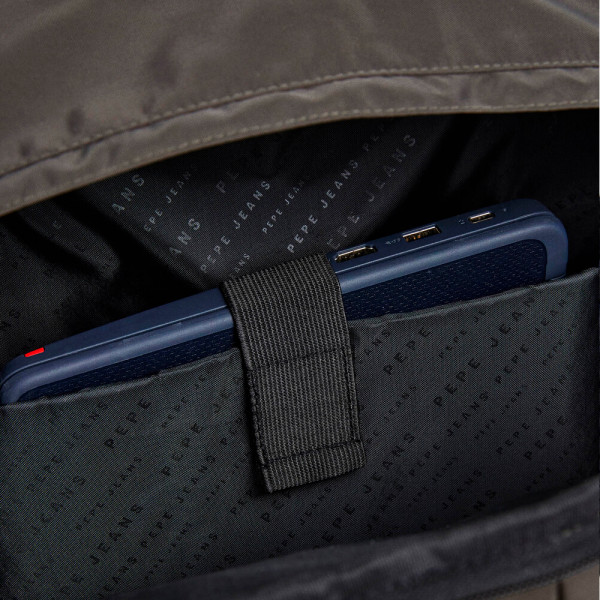 laptop-rucksack-mit-logo