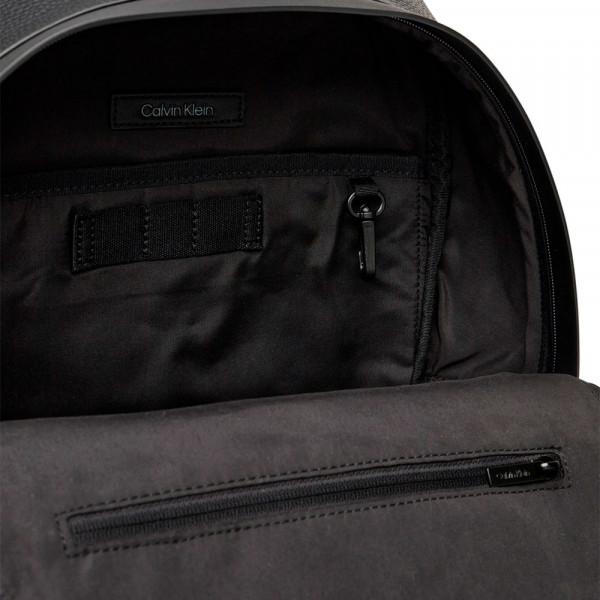 must-round-rucksack