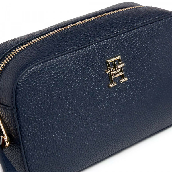 th-emblem-wallet-bag-with-shoulder-straps