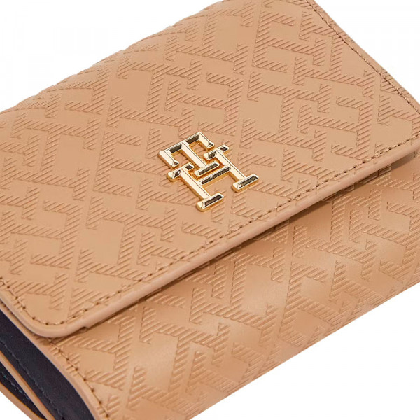 faltbare-geldborse-mit-th-monogramm