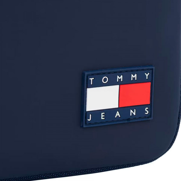 reporter-messenger-bag-with-shoulder-strap-and-logo