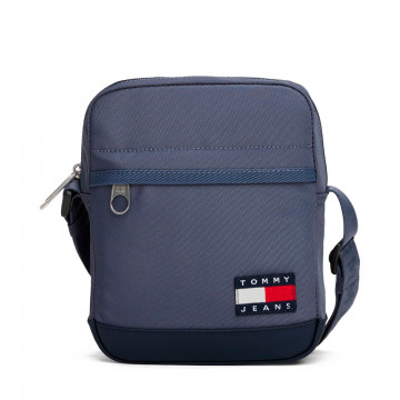 bolsa-de-ombro-essencial-para-o-dia-a-dia