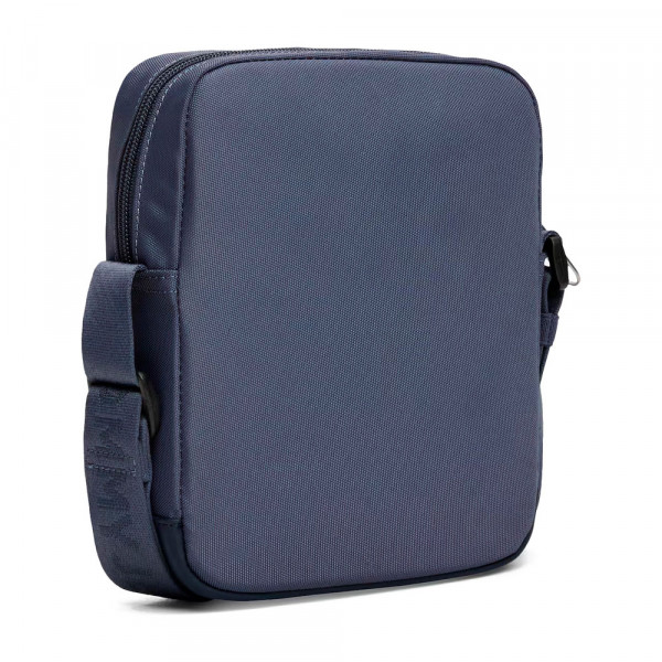 essential-daily-shoulder-bag