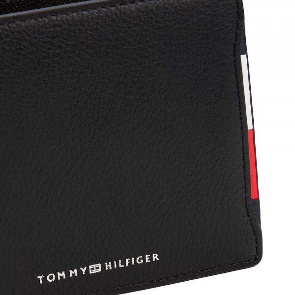 zweifach-faltbare-lederbrieftasche-mit-logo