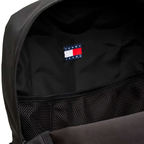 backpack-with-ribbon-straps