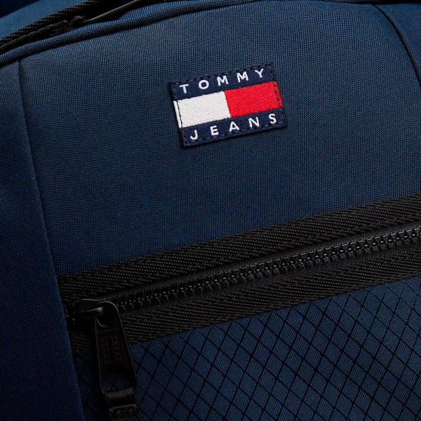 sac-a-dos-avec-bretelles-en-ruban
