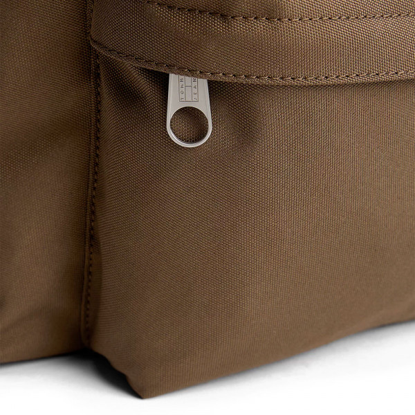 essential-logo-rucksack