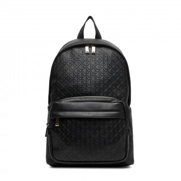 rucksack-mit-durchgehend-eingraviertem-monogramm