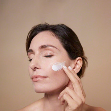 your-eyes-the-comprehensive-treatment-for-the-eye-contour