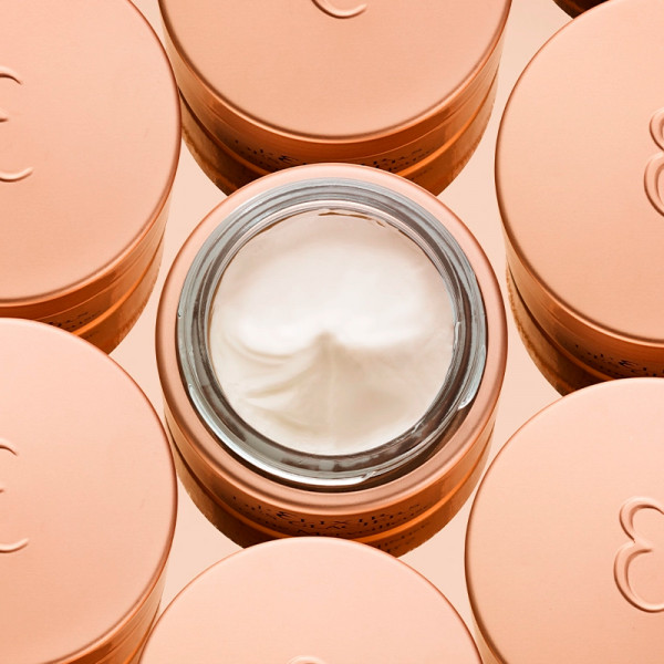 your-eyes-the-comprehensive-treatment-for-the-eye-contour