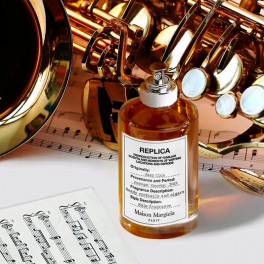 Replica Jazz Club - Maison Margiela - Sabina