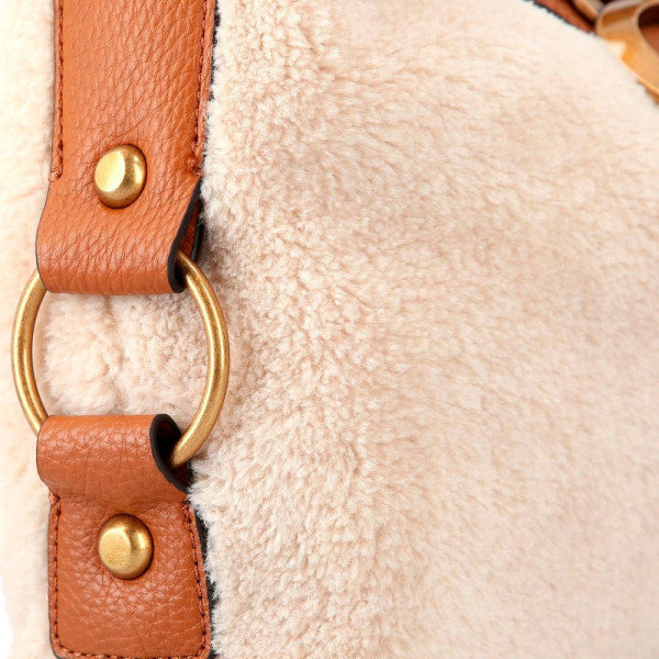 hwwb93-08180-camden-bag