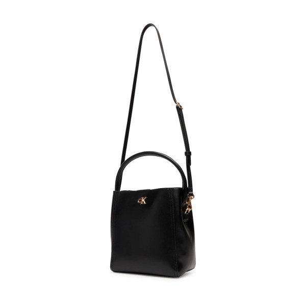 bolso-saco-con-logo-monograma-y-herrajes