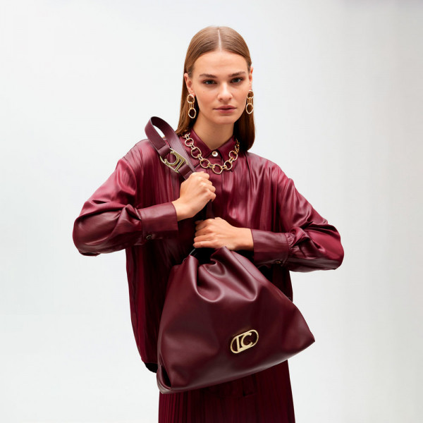 sac-cabas-en-similicuir-avec-logo-lc-ovale