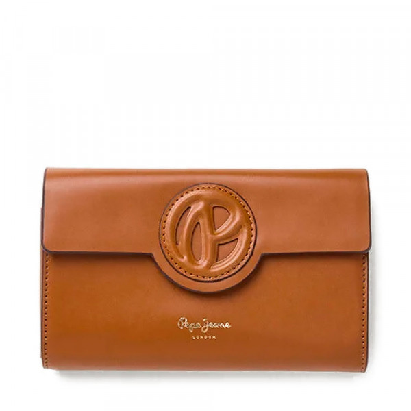 cartera-con-monograma-en-relieve