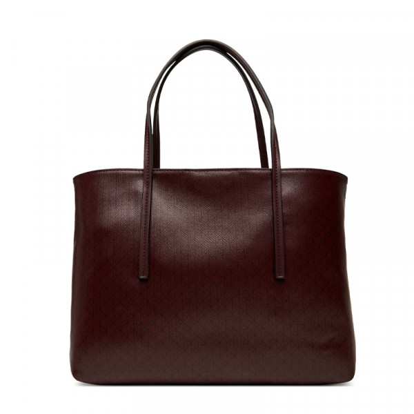 kleine-tragetasche-mit-monogramm-logo-und-beutel