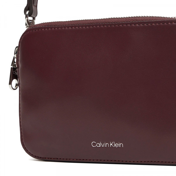 sac-bandouliere-convertible-a-2-sangles sac-bandouliere-convertible-a-2-sangles