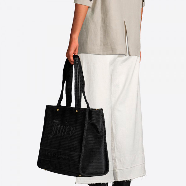 velvet-handbag velvet-handbag