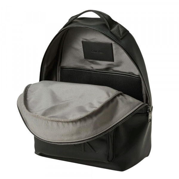 bold-round-backpack bold-round-backpack