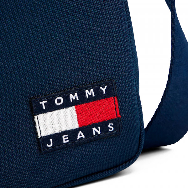 reporter-essential-inscription-umhangetasche