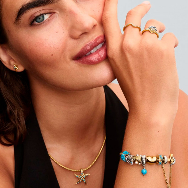 abstrakter-wellen-charm-763915c01 abstrakter-wellen-charm-763915c01