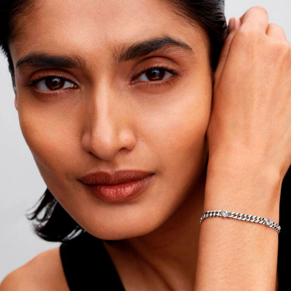 bracciale-a-catena-cubana-cuore-594226c01 bracciale-a-catena-cubana-cuore-594226c01