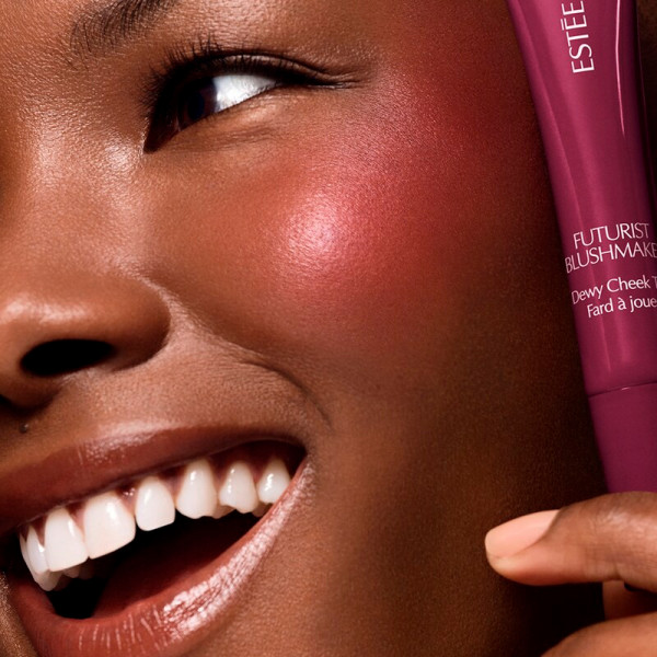 futurist-blushmaker-vloeibare-blush