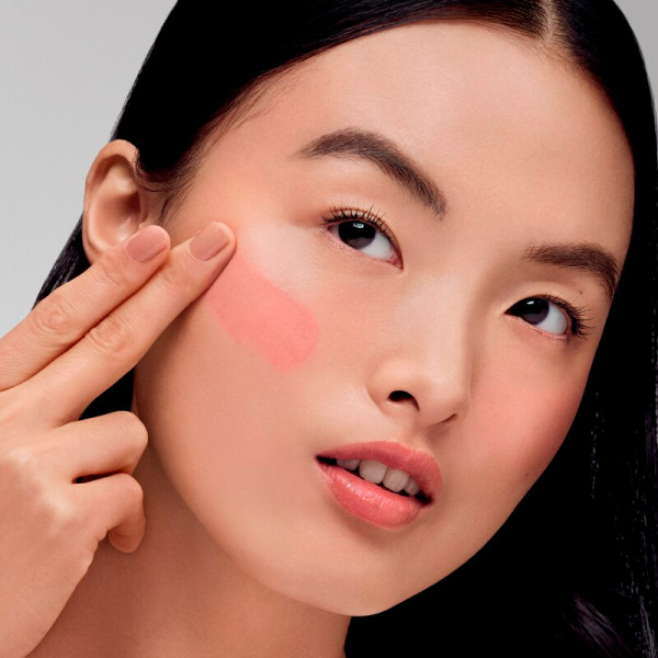 futurist-blushmaker-vloeibare-blush