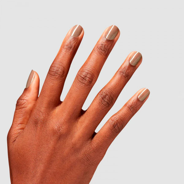 is-traningsdrakt-cutie-nagellack