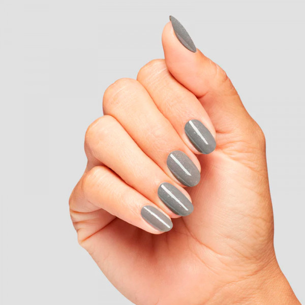 ist-bauchnabelschmuck-nagellack