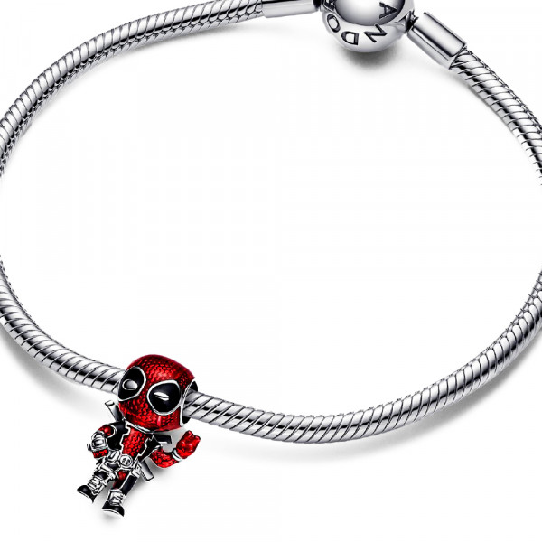 marvel-deadpool-charm-793360c01