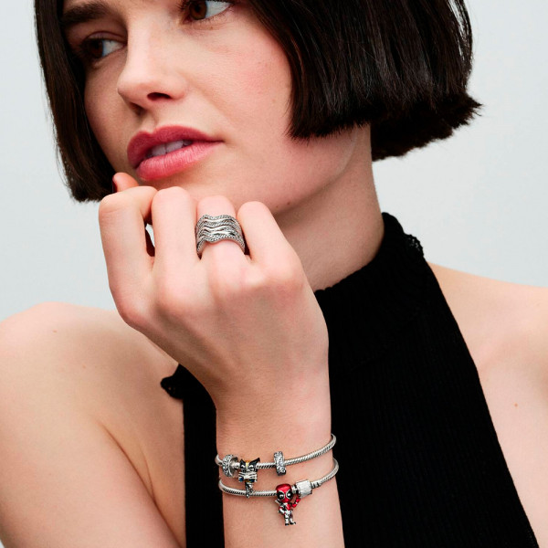 charm-lobezno-de-marvel