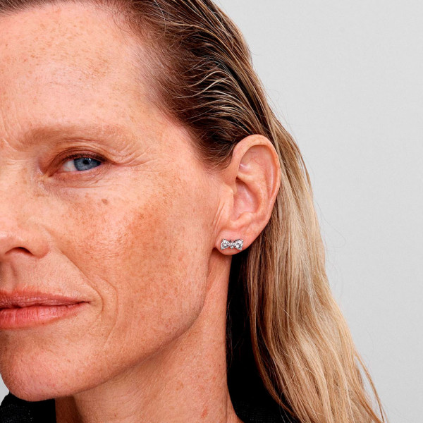 brincos-de-laco-brilhantes-293506c01