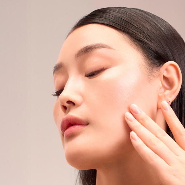 white-caviar-eye-extraordinaire-crema-iluminadora-para-el-contorno-de-ojos