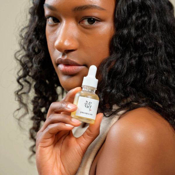 glow-serum-propolis-niacinamide-lysande-och-balanserande-serum