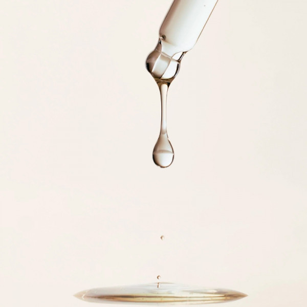 glow-deep-serum-rice-alpha-arbutin-verlichtend-serum