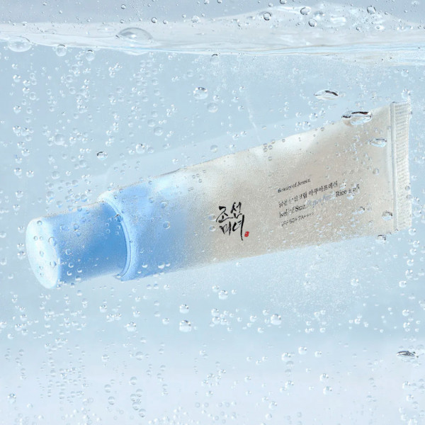 relief-sun-aqua-fresh-rice-b5-spf50-pa-solcreme-med-let-tekstur