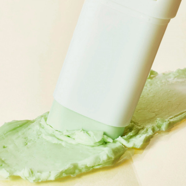 matte-sun-stick-mugwortcamellia-spf-50-pa-baton-de-protection-faciale