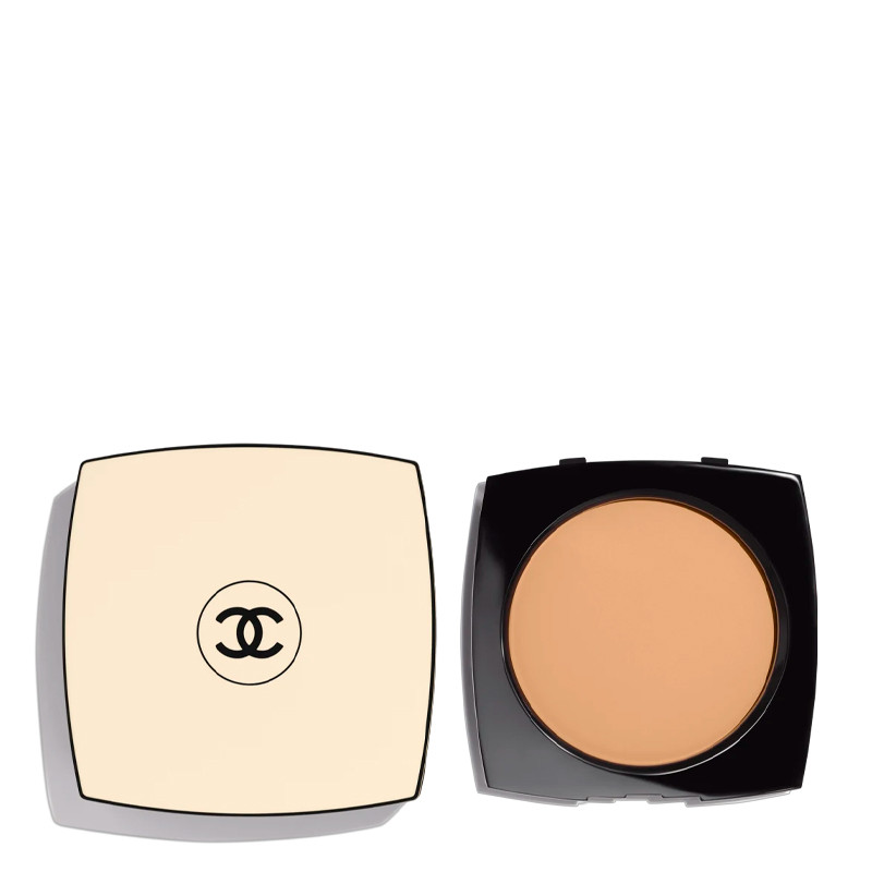 les-beiges-poudre-belle-mine-naturelle-aufladen